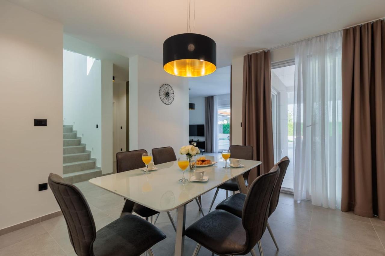 ורסי Villa Mara מראה חיצוני תמונה