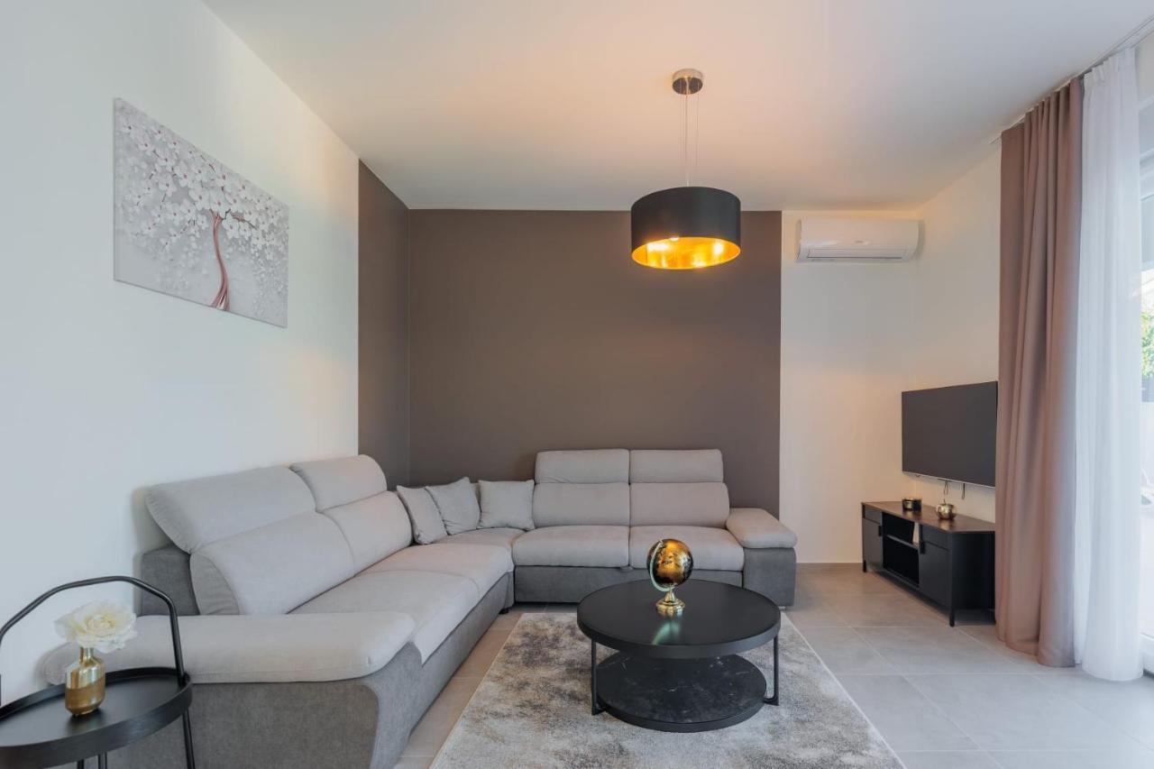 ורסי Villa Mara מראה חיצוני תמונה